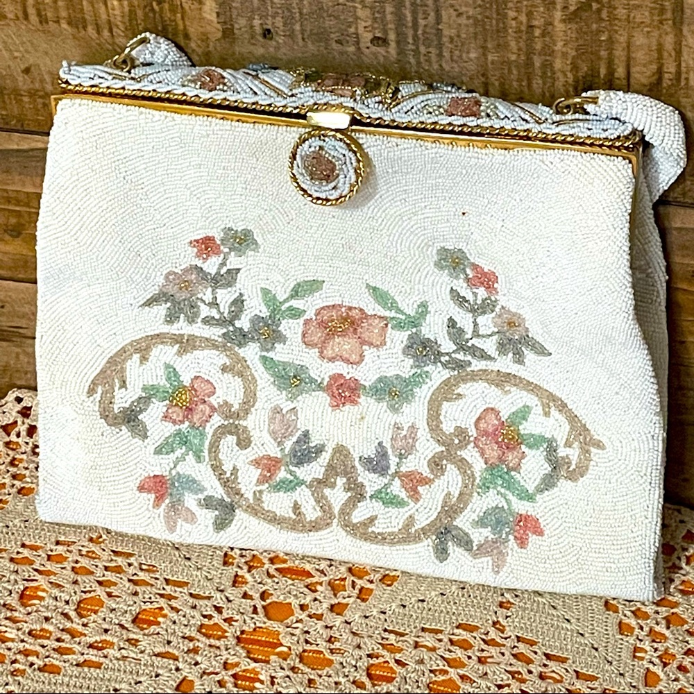 Vintage Beaded Floral Ivory Handbag